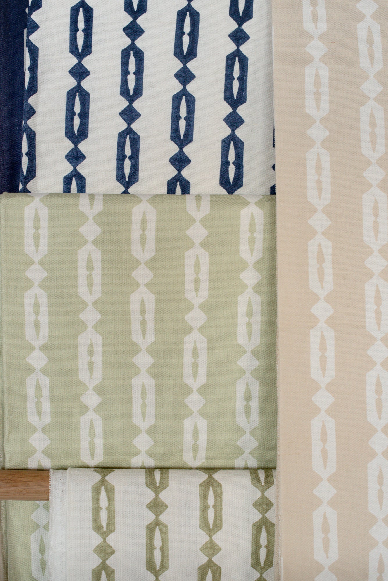 Minikari Stripe in Light Stone Reverse